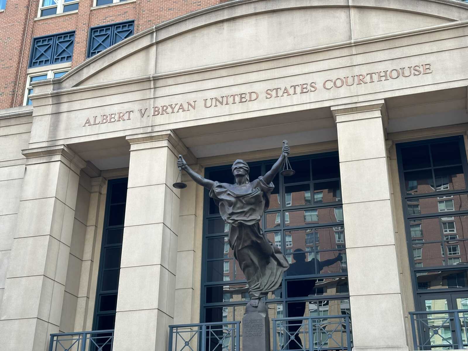 Vienna resident and former CIA employee sentenced for sharing top-secret information
