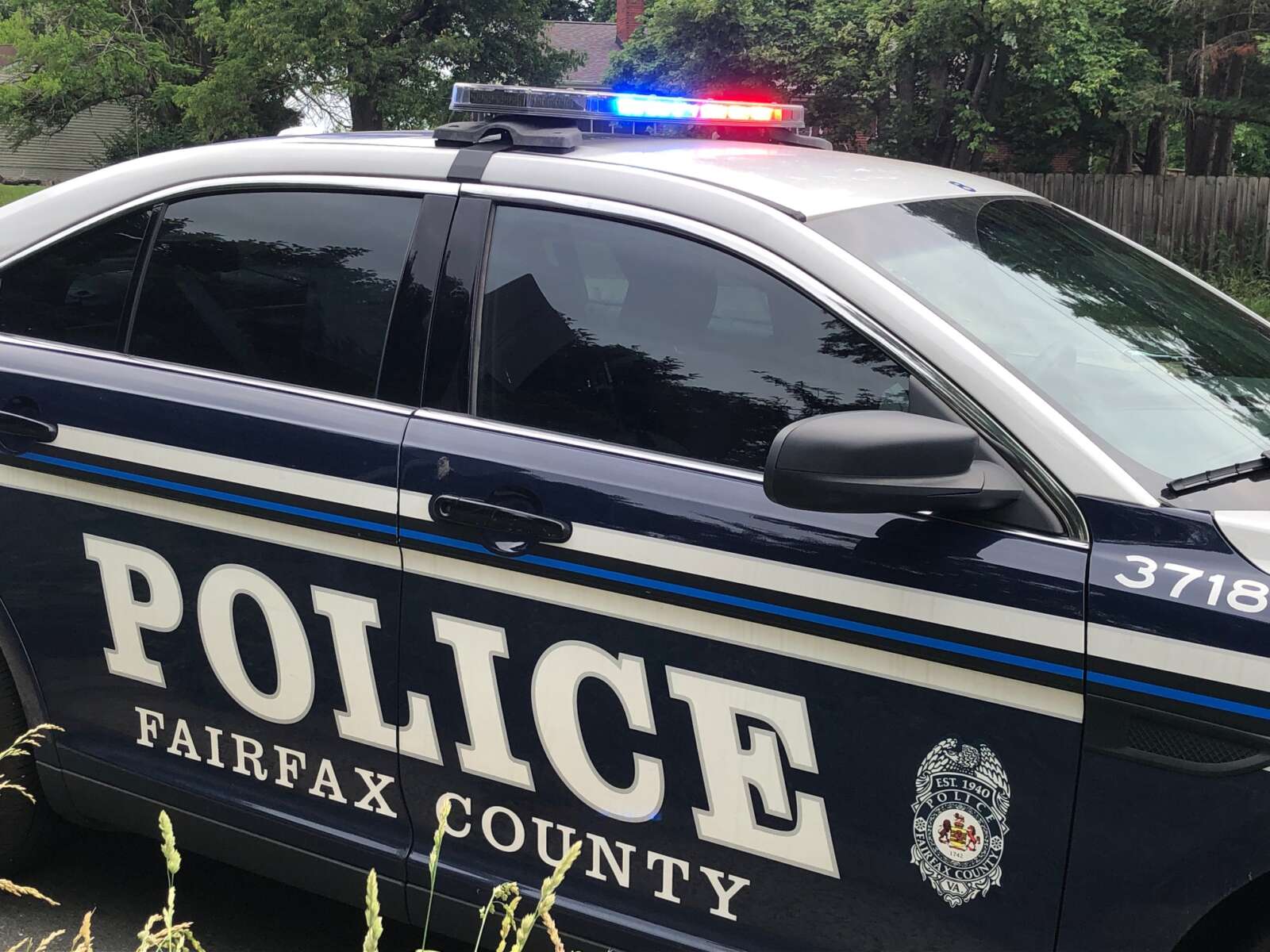 Fairfax County Police Officer stabbed near Fair Lakes