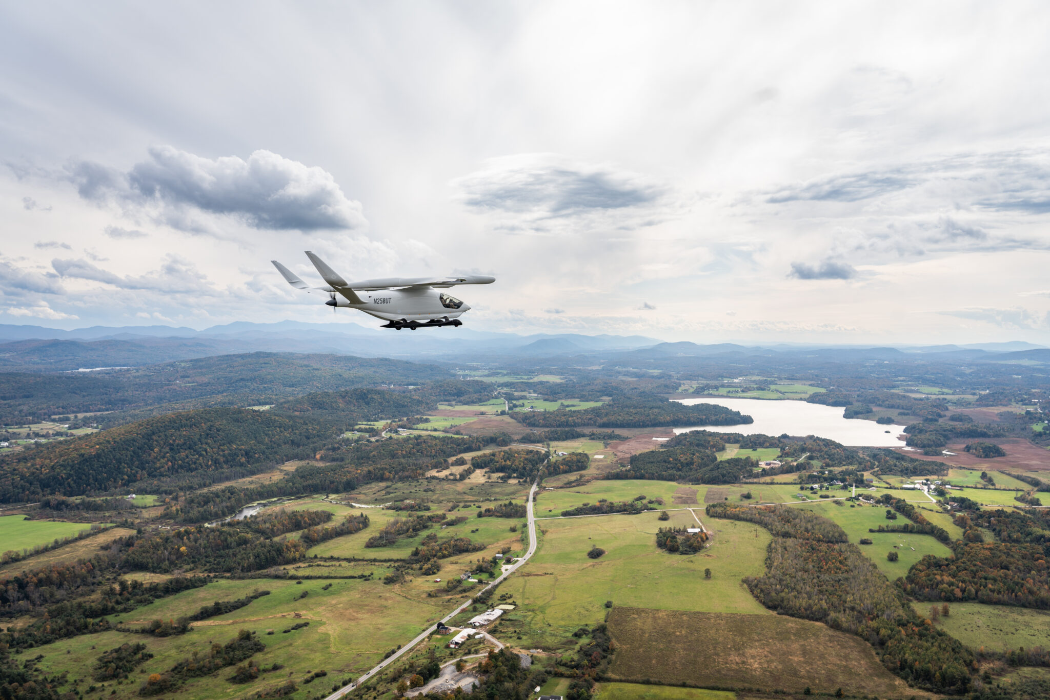 Virginia lawmakers to consider proposal to support regional airports