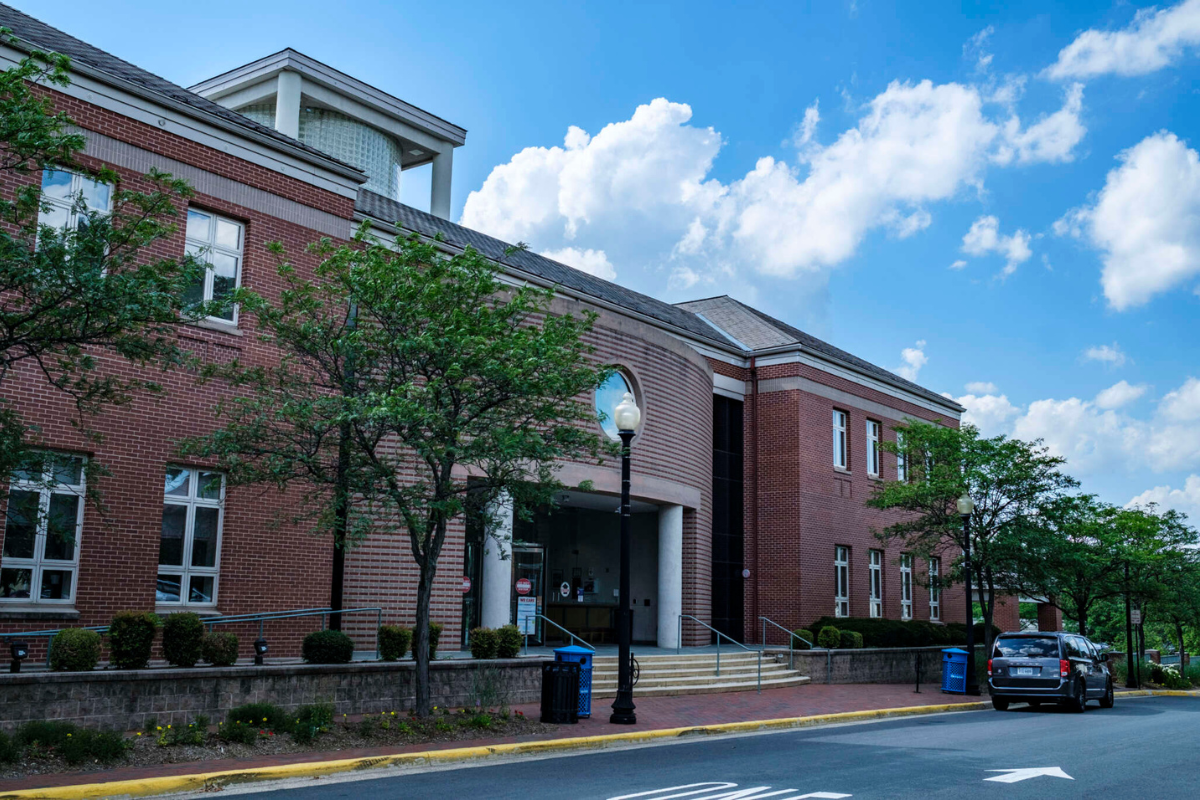 Candidate running for Herndon Mayor faces ethics violations