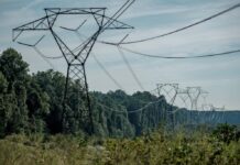 Loudoun residents take fight against high-voltage power lines for Data Center Alley to SCC